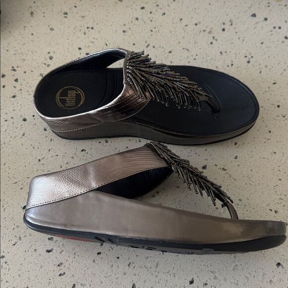 FitFlop Metallic Pewter Beaded Fringe Wedge Thong Comfort Sandals Women’s Size 7 - Picture 12 of 12